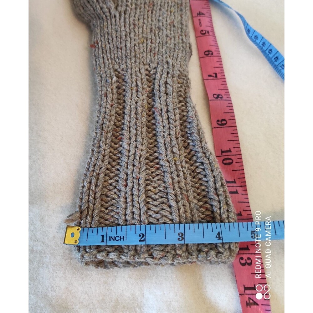 GAP Hand Knit Cable Mittens Women S/M Heather Gray Wool Blend Winter Gloves - Picture 3 of 13